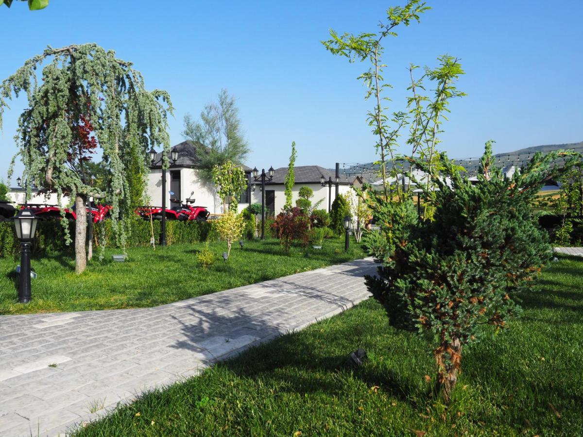 V&V Hotel Gyulagarak Kültér fotó