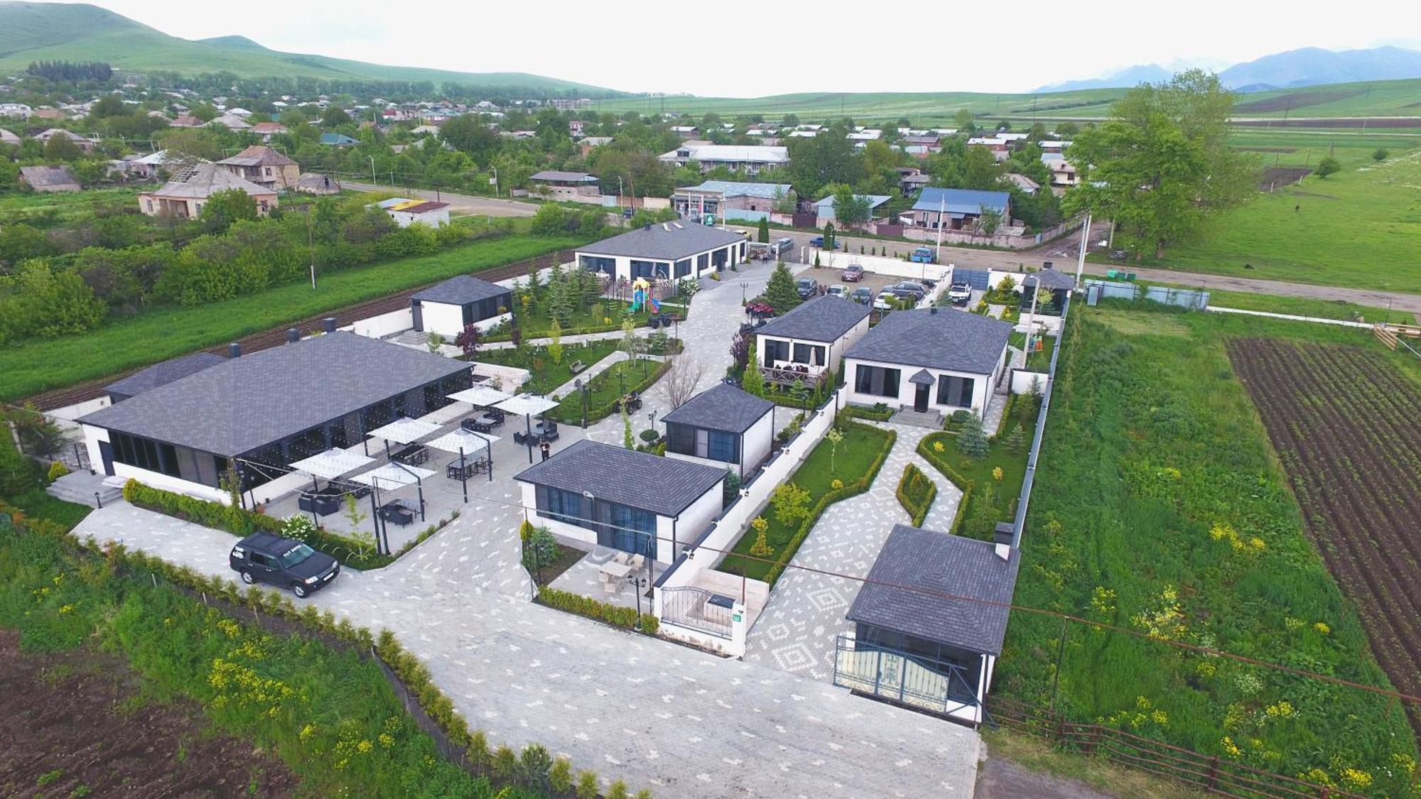 V&V Hotel Gyulagarak Kültér fotó